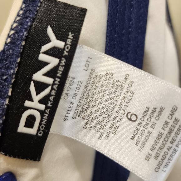 DKNY women's Navy Blue One Polka Dot  Piece Swimmer size 7 - Picture 5 of 10